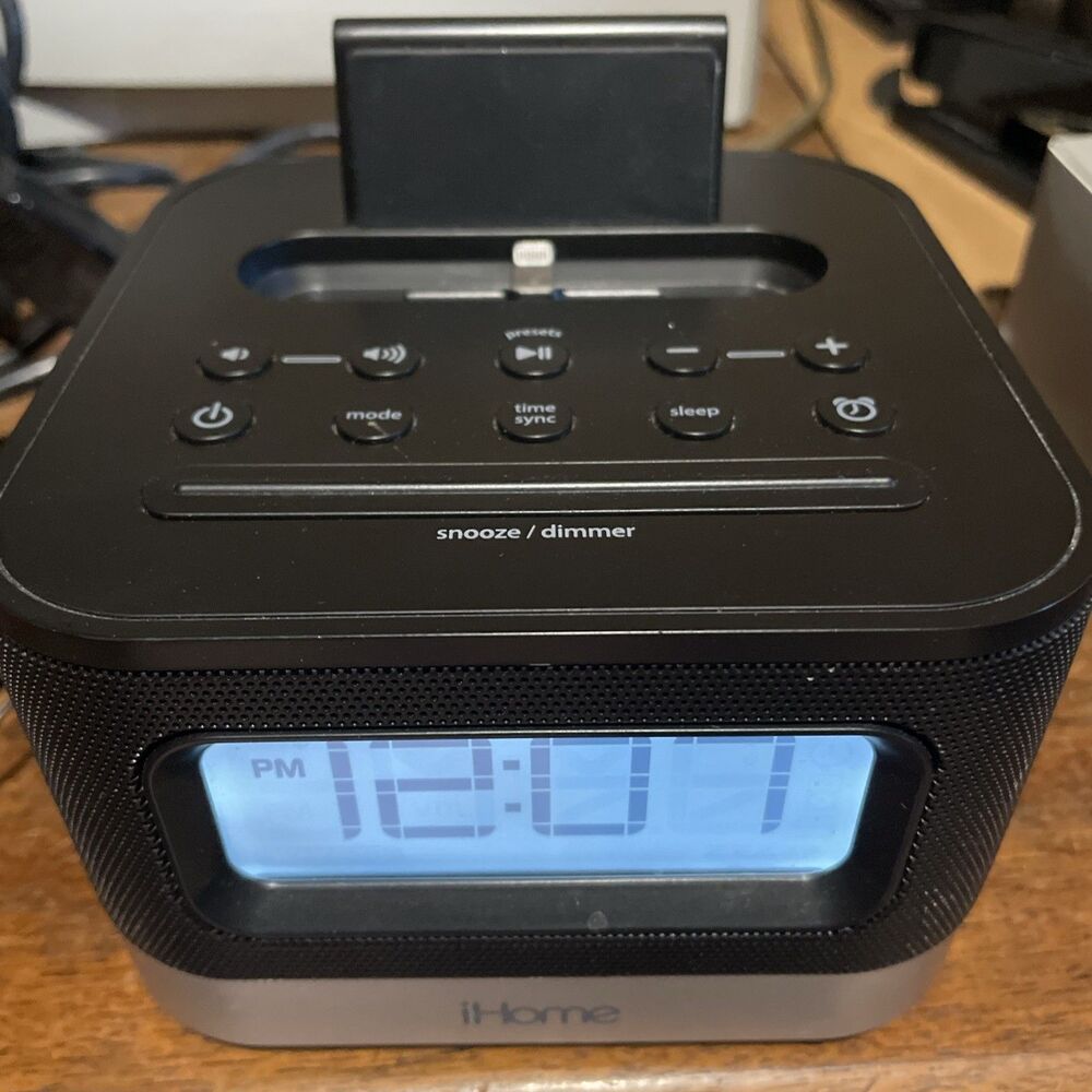 iHome Model iPL8BN Stereo FM Clock Radio With Lightning Dock for iPhone TESTED